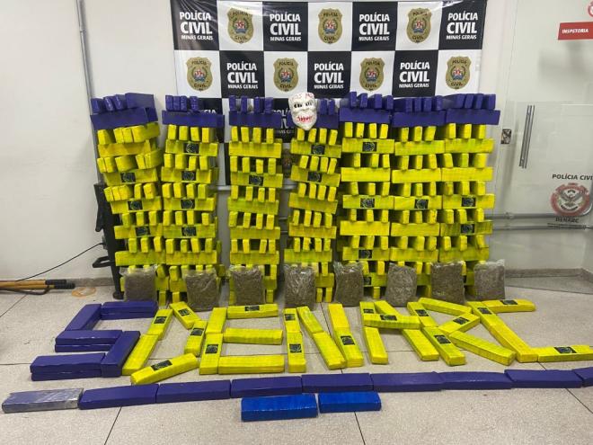 Uma investigação minuciosa da Polícia Civil de Minas Gerais culminou na prisão em flagrante de um homem de 24 anos, apontado como integrante de uma rede...