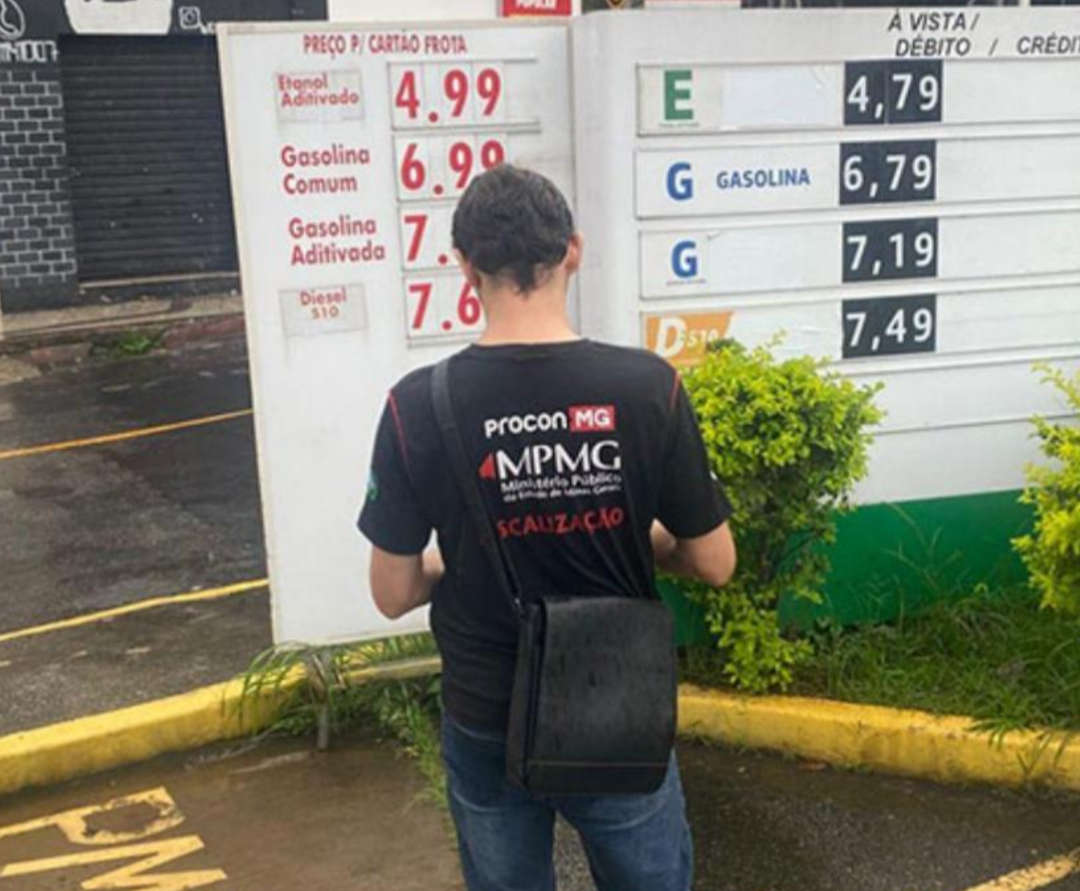 O Programa de Proteção e Defesa do Consumidor do Ministério Público de Minas Gerais (Procon-MPMG) conduziu uma operação de fiscalização em 12 postos de ...