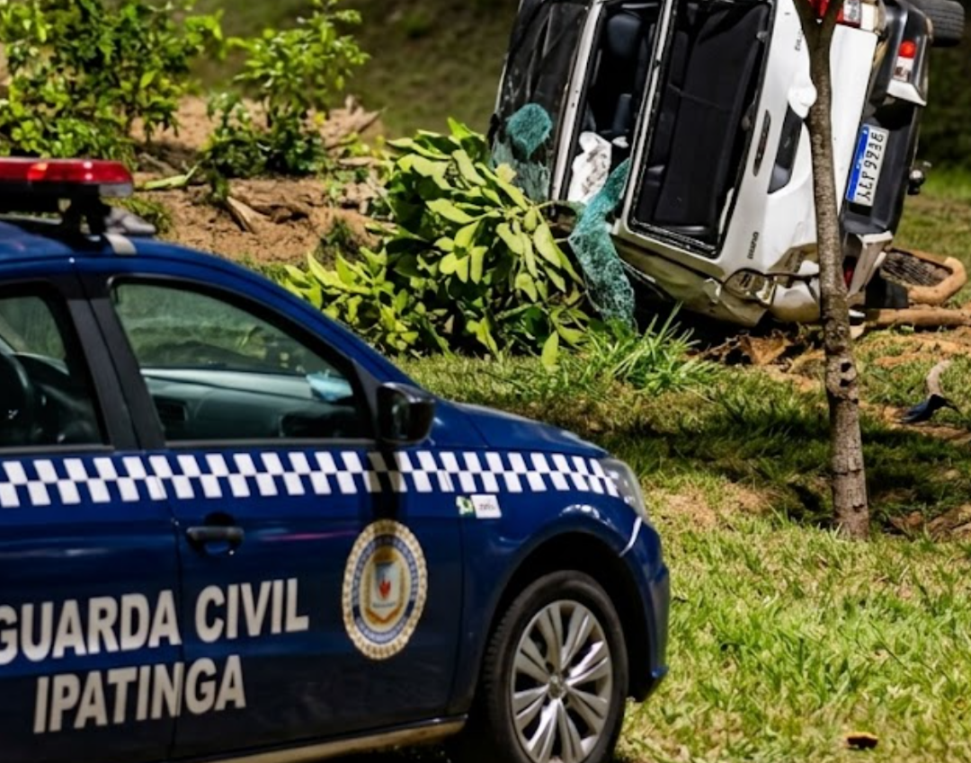 Um grave sinistro de trânsito com desfecho fatal foi registrado em Ipatinga na madrugada deste sábado (23). O incidente, ocorrido por volta das 4h na Av...