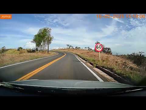 Um eixo rodoviário de relevância em Minas Gerais, a MG-354, que atravessa a Serra do Indaiazinho, conecta diretamente os municípios de Vazante e Lagamar...