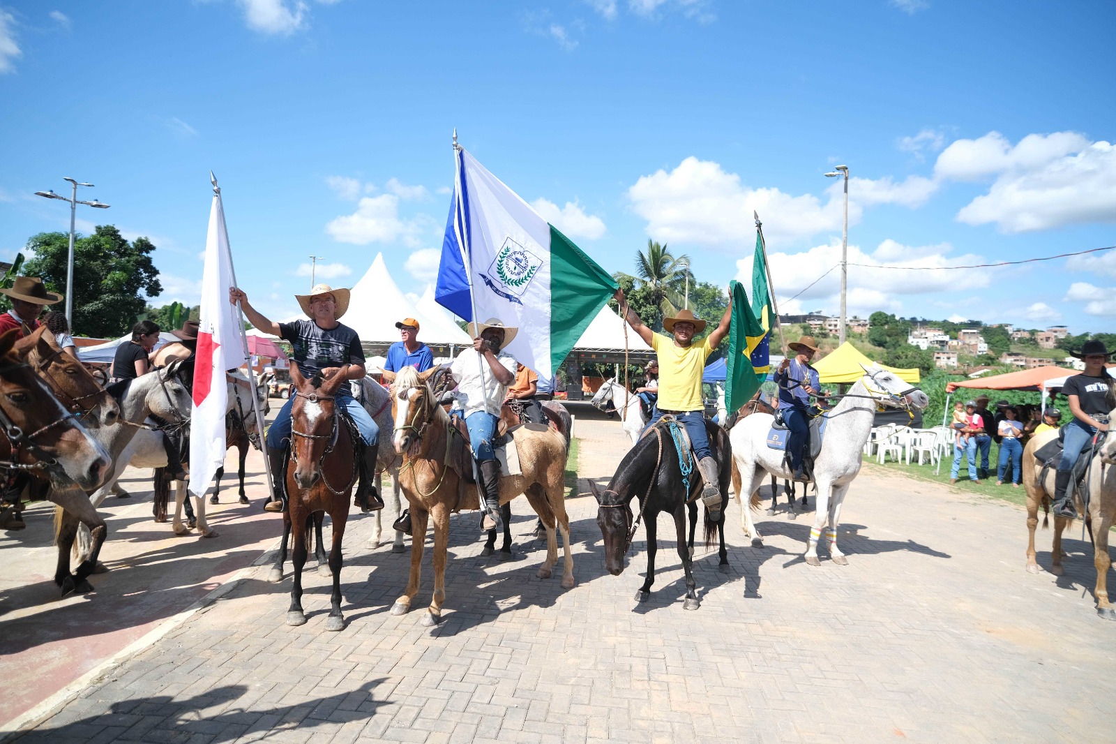 Santana do Paraíso se prepara para receber uma intensa programação de eventos culturais e de fomento ao agronegócio entre os dias 29 e 31 de maio. O mun...