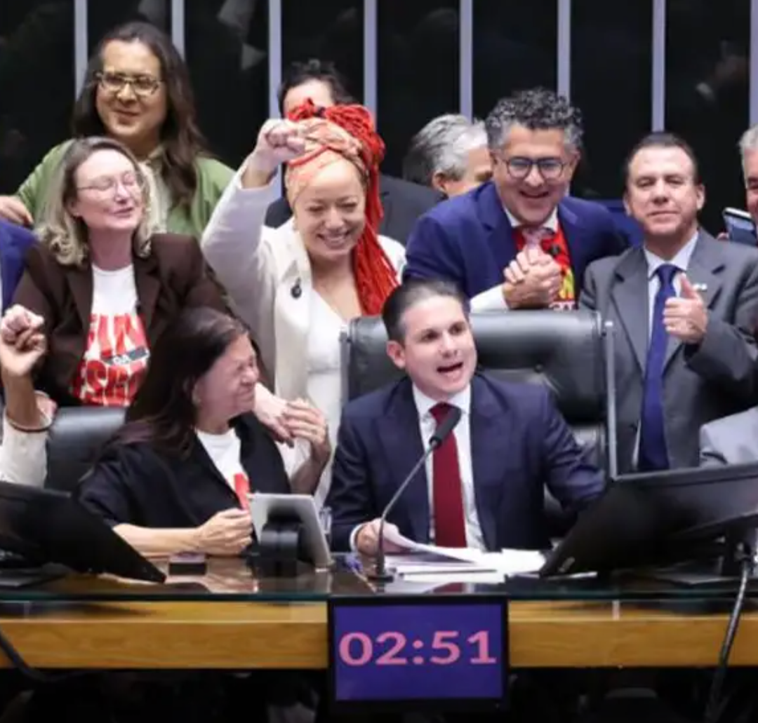 A Câmara dos Deputados finalizou a votação da Proposta de Emenda à Constituição (PEC) 221/19 na noite desta quarta-feira (27), aprovando, em dois turnos...