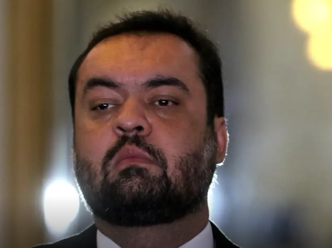 Cláudio Castro, ex-governador do Rio de Janeiro, comunicou nesta quinta-feira (28) sua decisão de retirar a pré-candidatura ao Senado Federal pela sigla...