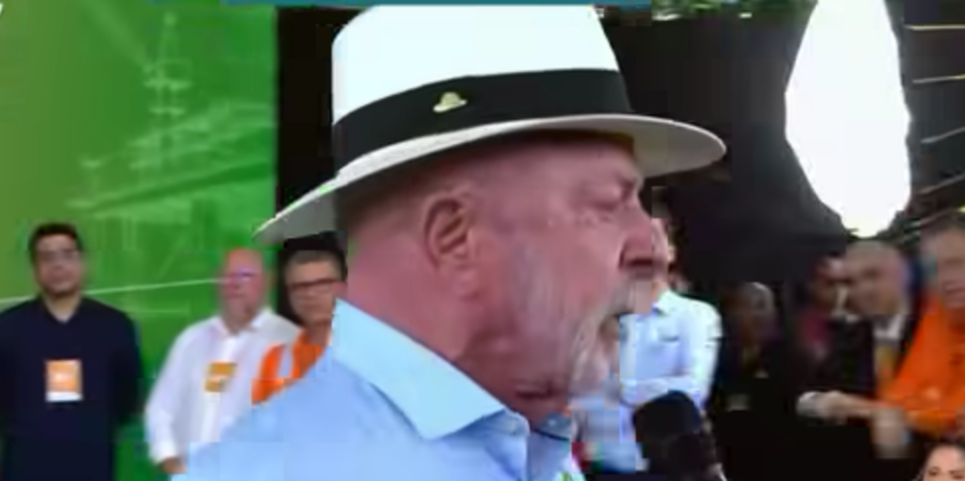 O presidente Luiz Inácio Lula da Silva (PT) proferiu fortes críticas ao senador Flávio Bolsonaro (PL-RJ) nesta sexta-feira (29). As declarações foram fe...
