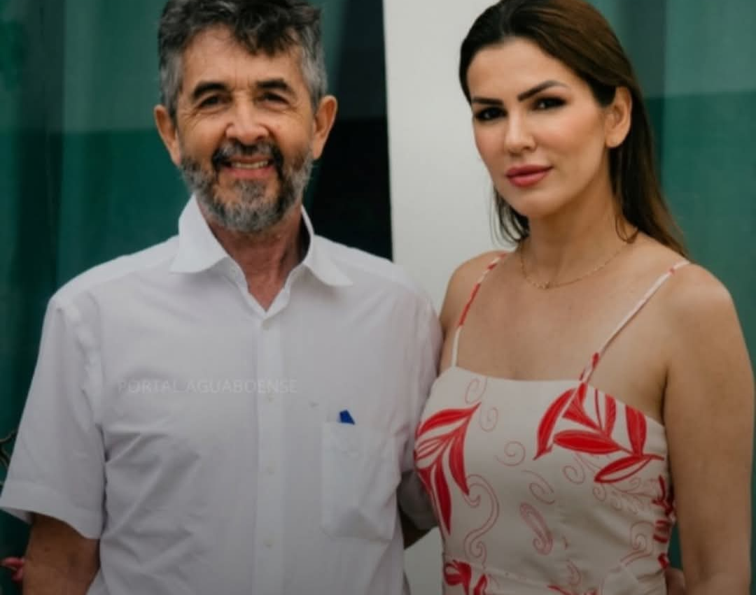 Uma mulher, que foi baleada pelo ex-marido durante um encontro para tratar do divórcio e da partilha de bens, faleceu nesta quinta-feira (4). Ela estava...