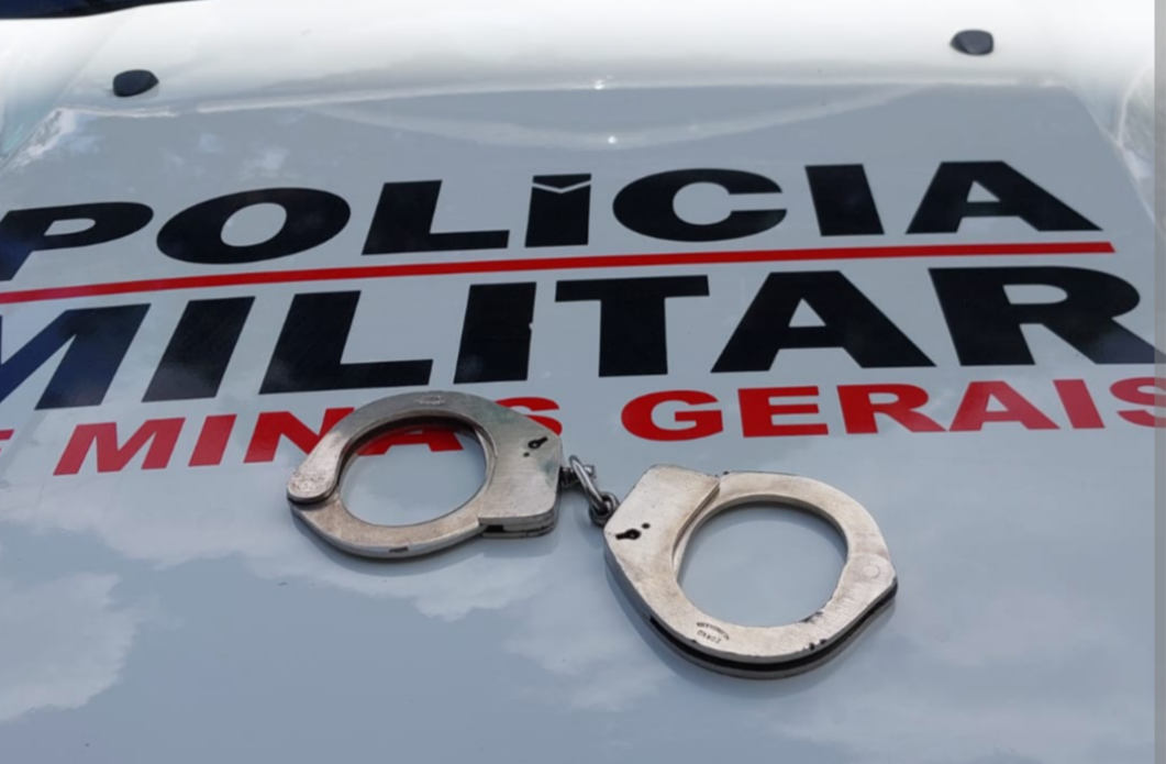 Um homem de 43 anos foi alvo de agressão a facadas no pescoço na noite do último domingo, dia 7, no bairro Marimbá, em Betim, na Grande Belo Horizonte. ...