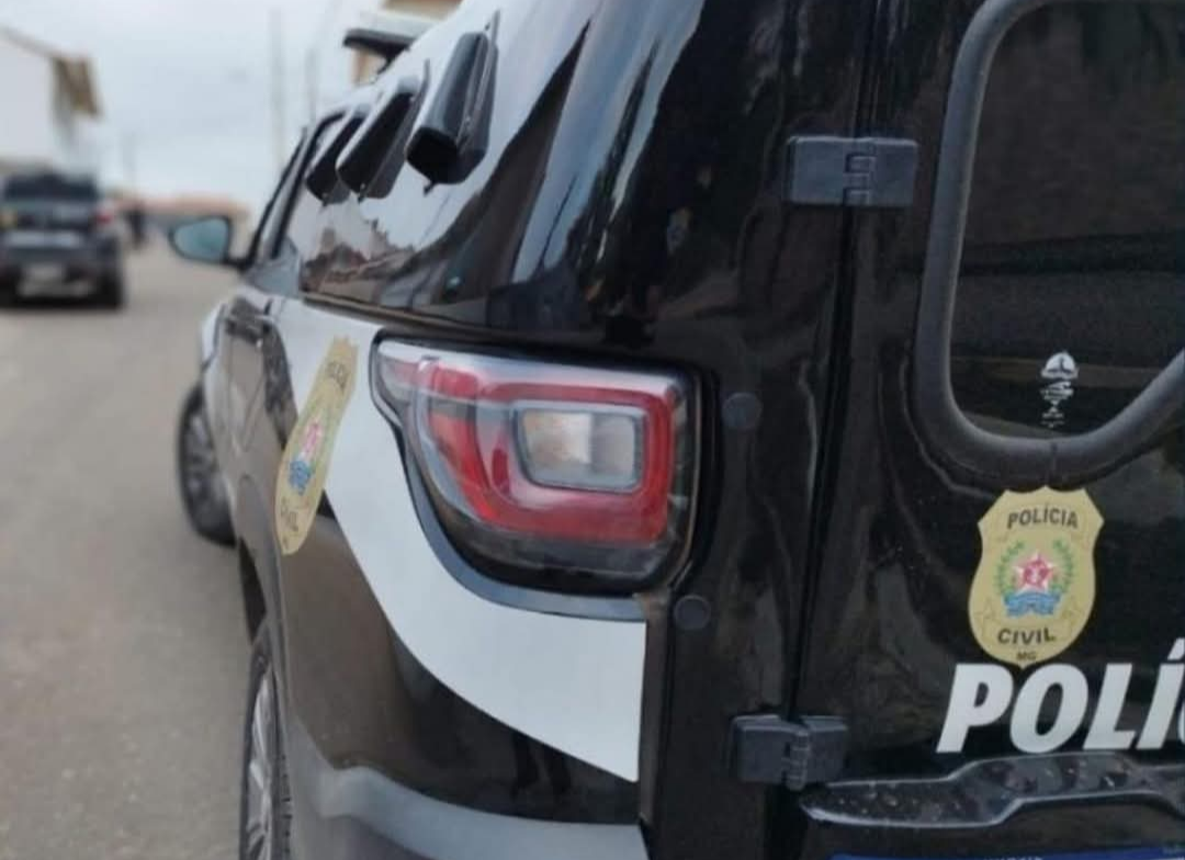 A Polícia Civil de Minas Gerais (PCMG) efetuou a prisão de um homem de 47 anos, na última segunda-feira (8), na cidade de Espinosa, localizada no Norte ...
