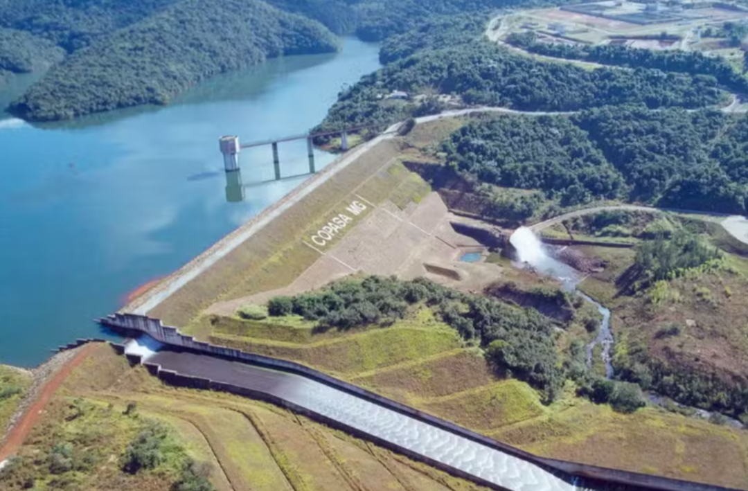 A Copasa comunicou a possibilidade de interrupção no abastecimento de água em quarenta bairros da cidade de Brumadinho, localizada na Região Metropolita...