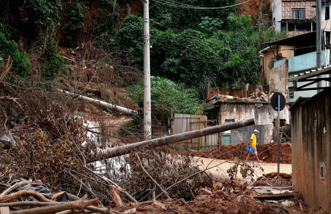 O Auxílio-Reconstrução alcançou um total de 4.985 famílias nos municípios mineiros de Juiz de Fora e Ubá, vítimas das intensas chuvas ocorridas em fever...