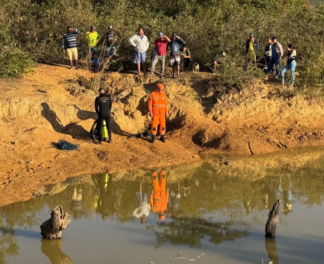 O corpo de um jovem de 22 anos, que havia desaparecido após um afogamento, foi encontrado na manhã desta quarta-feira (17) pelo Corpo de Bombeiros. A de...