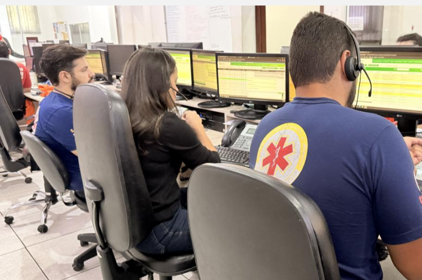 Chamadas indevidas ao Serviço de Atendimento Móvel de Urgência (Samu) configuram um sério problema em Minas Gerais, com uma média de 300 trotes registra...