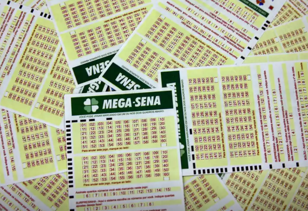 O Concurso 3.020 da Mega-Sena, realizado nesta quinta-feira (18), não registrou nenhum acertador para as seis dezenas principais. Com isso, o prêmio acu...