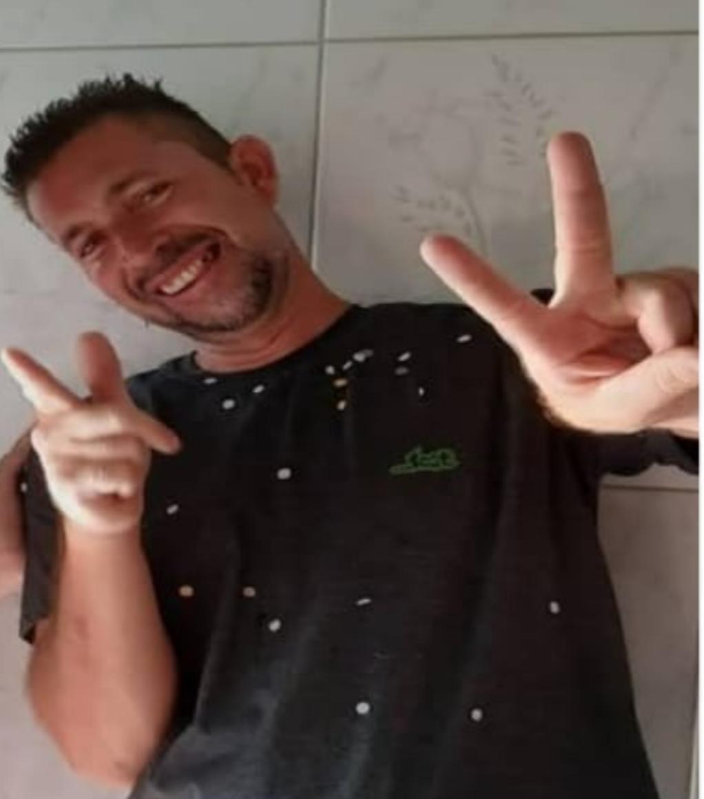 A população das regiões de Justinópolis e Santana do Riacho se encontra em estado de alerta e mobilização pela busca de Marcelo Miranda Leocadio, um hom...
