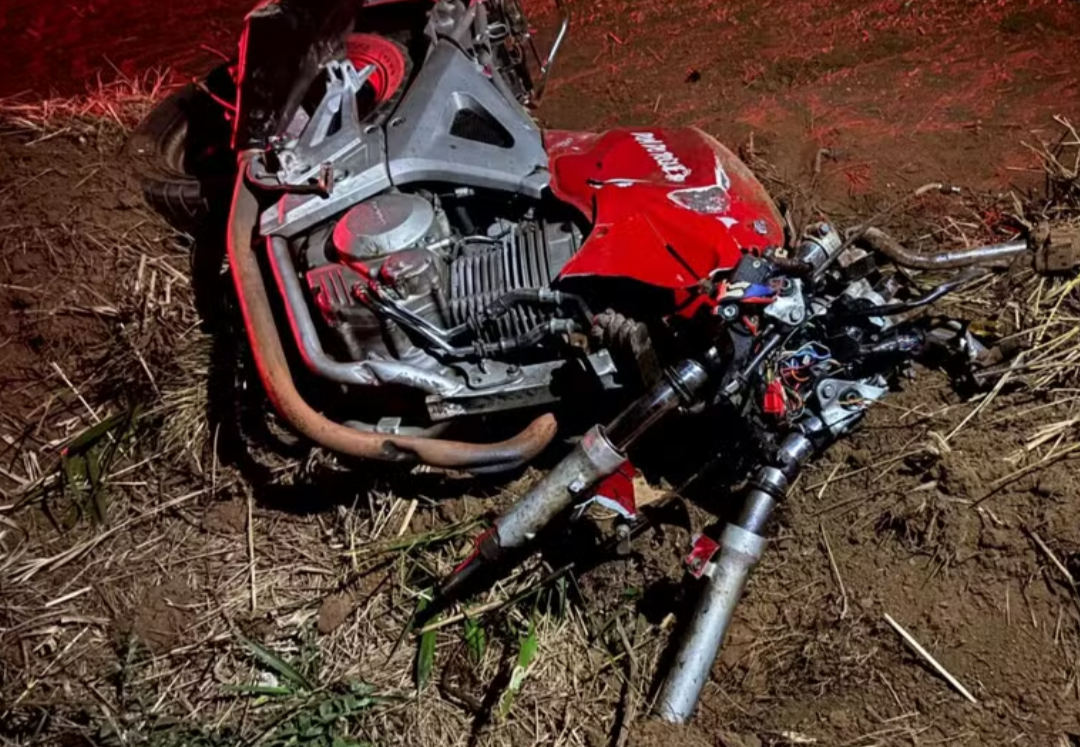 Um grave acidente de trânsito ocorrido na noite da última terça-feira (23) no km 144 da MGC-354, em Presidente Olegário, Noroeste de Minas Gerais, resul...