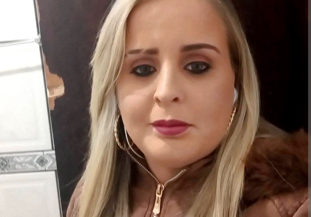 O corpo de uma mulher de 25 anos foi descoberto na tarde de terça-feira (23) em Macuco de Minas, localidade pertencente ao município de Itumirim, no Sul...