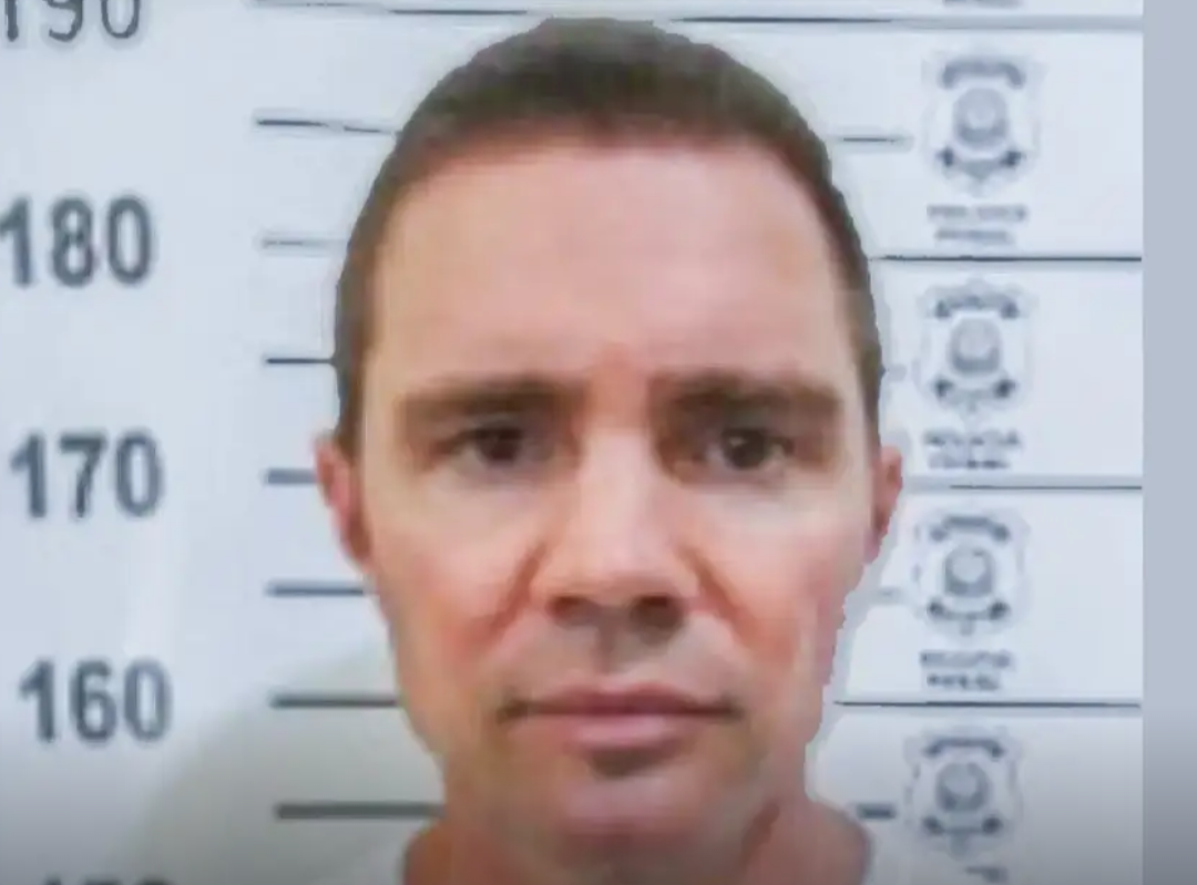 O ministro André Mendonça, do Supremo Tribunal Federal (STF), determinou nesta quinta-feira (25) que o banqueiro Daniel Vorcaro seja transferido para o ...