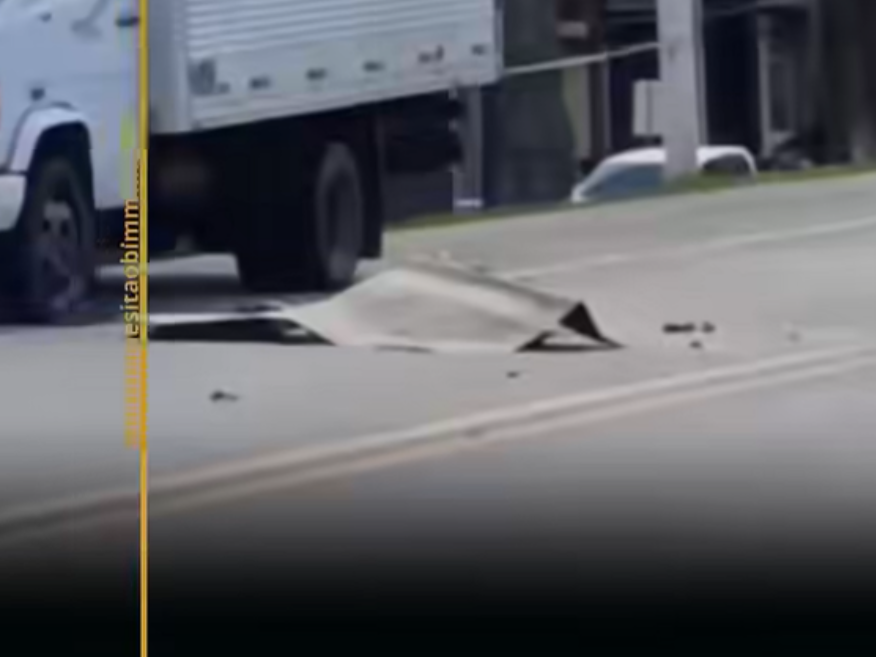 A manhã desta quinta-feira, dia 25, foi cenário de um grave acidente de trânsito seguido de atropelamento na BR-116, especificamente no quilômetro 180, ...