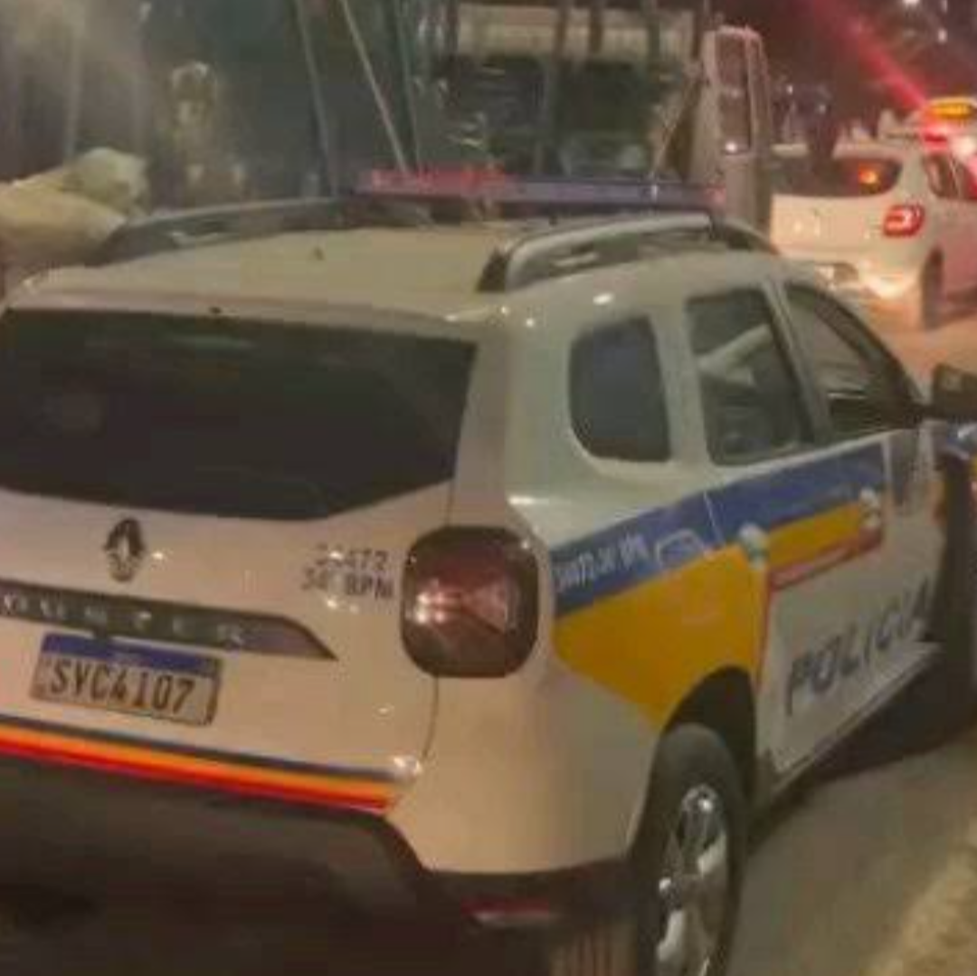 Um homicídio marcou o início do fim de semana em Timóteo. Na manhã deste sábado (27), uma mulher foi alvejada e morta por disparos de arma de fogo no ba...