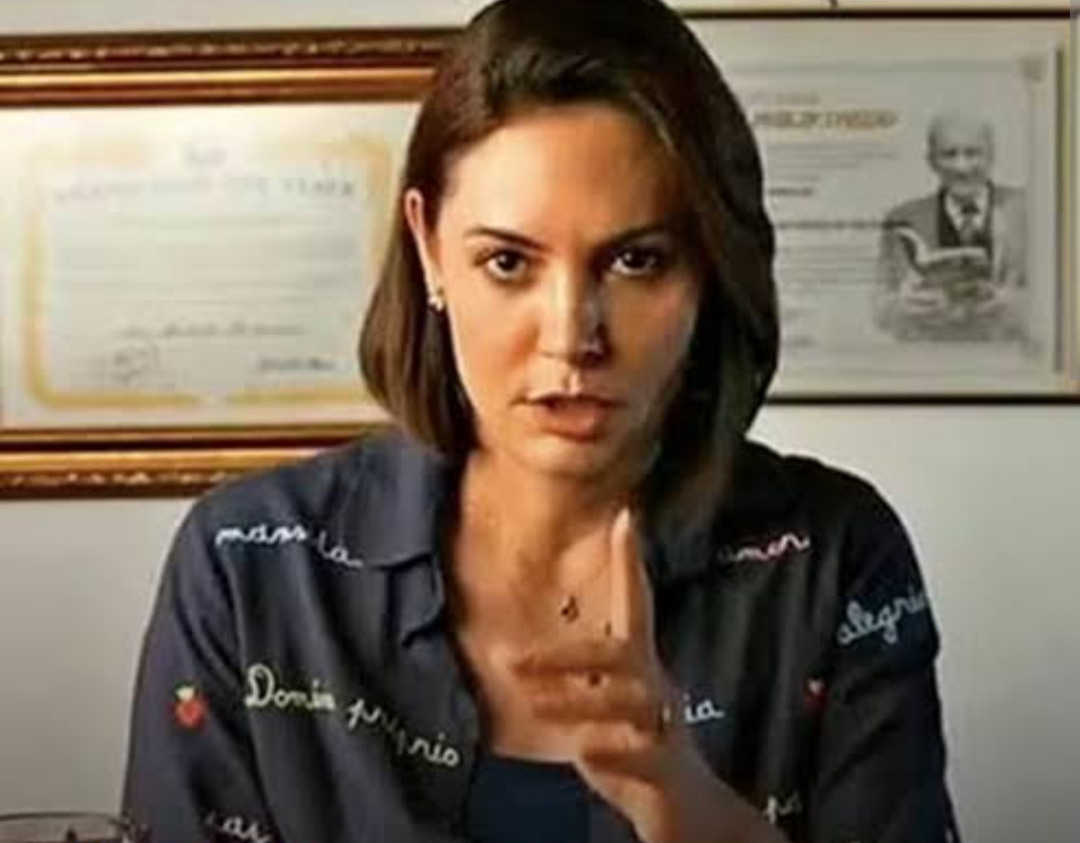As recentes publicações da ex-primeira-dama Michelle Bolsonaro em suas redes sociais provocam um impacto que ultrapassa a mera crítica pública direciona...