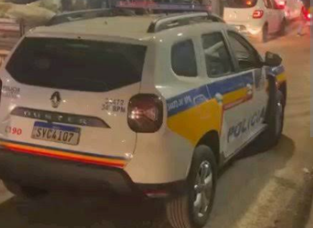 Uma mulher de 30 anos foi encontrada sem vida dentro de um apartamento localizado no bairro Bonfim, em Juiz de Fora, na manhã desta quinta-feira, 2 de j...