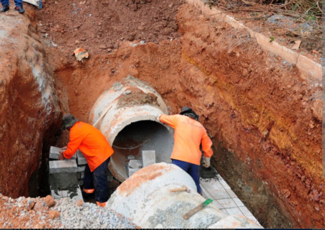 Os moradores de São Sebastião do Anta continuam a enfrentar complexos desafios relacionados à infraestrutura de saneamento básico e ao escoamento de águ...