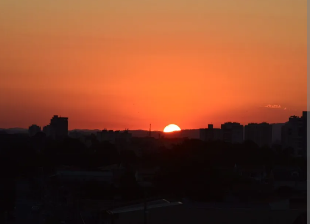 O município de Carmo do Paranaíba, situado no Alto Paranaíba, tem enfrentado um cenário climático desafiador nos primeiros dias de julho. A combinação d...