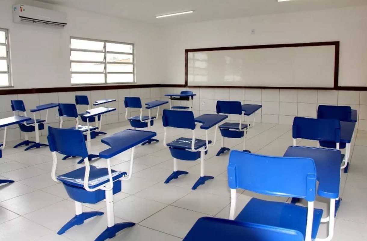 A Prefeitura de Unaí, localizada no Noroeste de Minas Gerais, anunciou a abertura das inscrições para o processo seletivo de professores que atuarão no ...