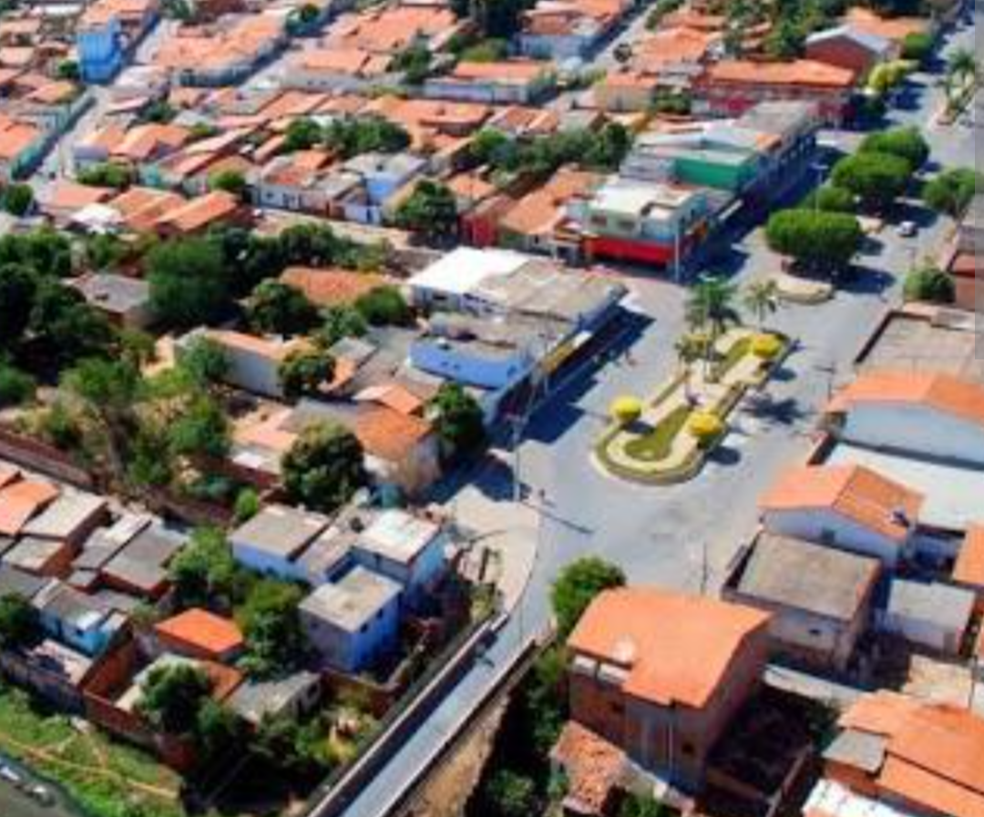 A Câmara Municipal de Juvenília, localizada no Norte de Minas Gerais, recebeu uma determinação judicial para realizar concurso público e preencher vagas...