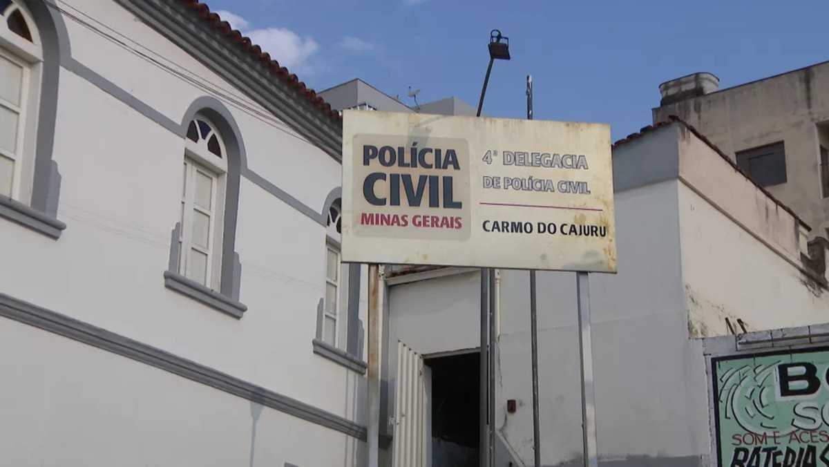 Um vereador de Carmo do Cajuru, João Cláudio Madureira Lacerda (PP), foi detido na madrugada do último sábado, 11 de julho de 2026, sob a suspeita de am...