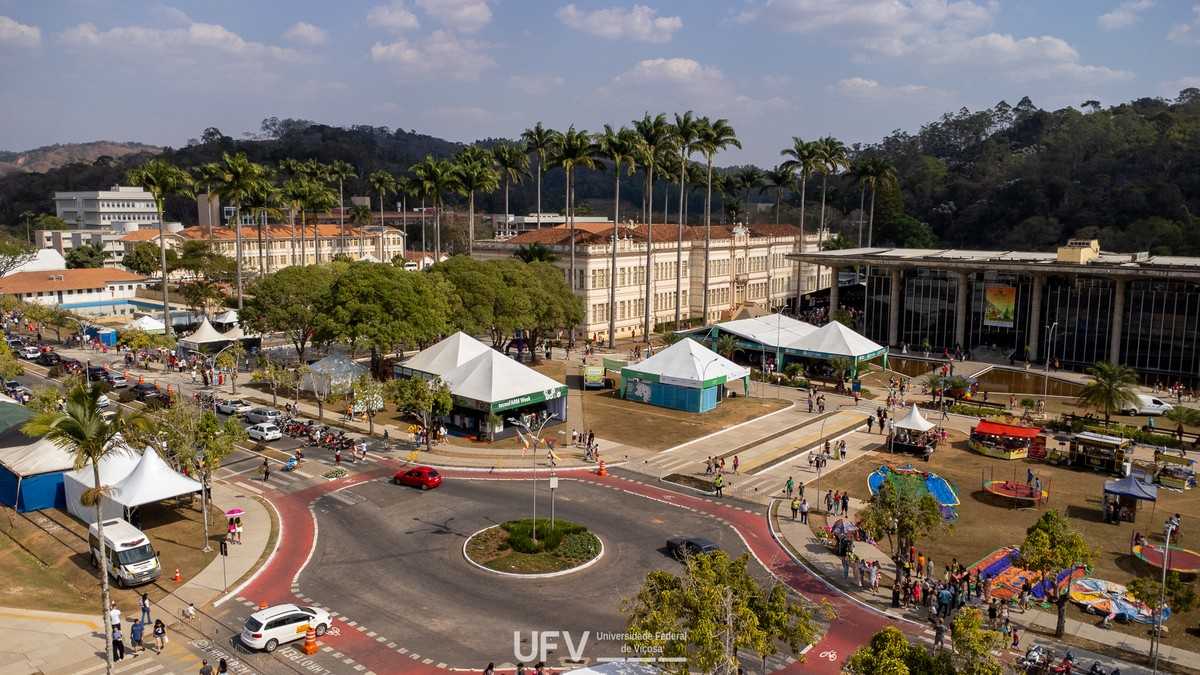 A Universidade Federal de Viçosa (UFV) se prepara para receber a 96ª edição da Semana do Fazendeiro, um evento tradicional que ocorrerá no campus da ins...