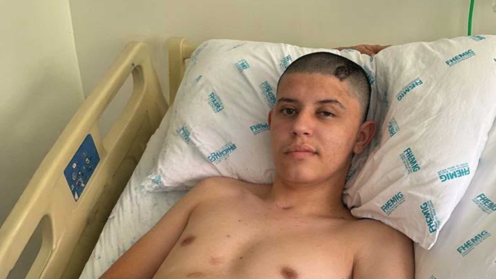 Antônio Augusto Fonseca, de 18 anos, faleceu em 9 de julho, após uma longa batalha contra as sequelas de um tiro que o deixou tetraplégico. O incidente ...