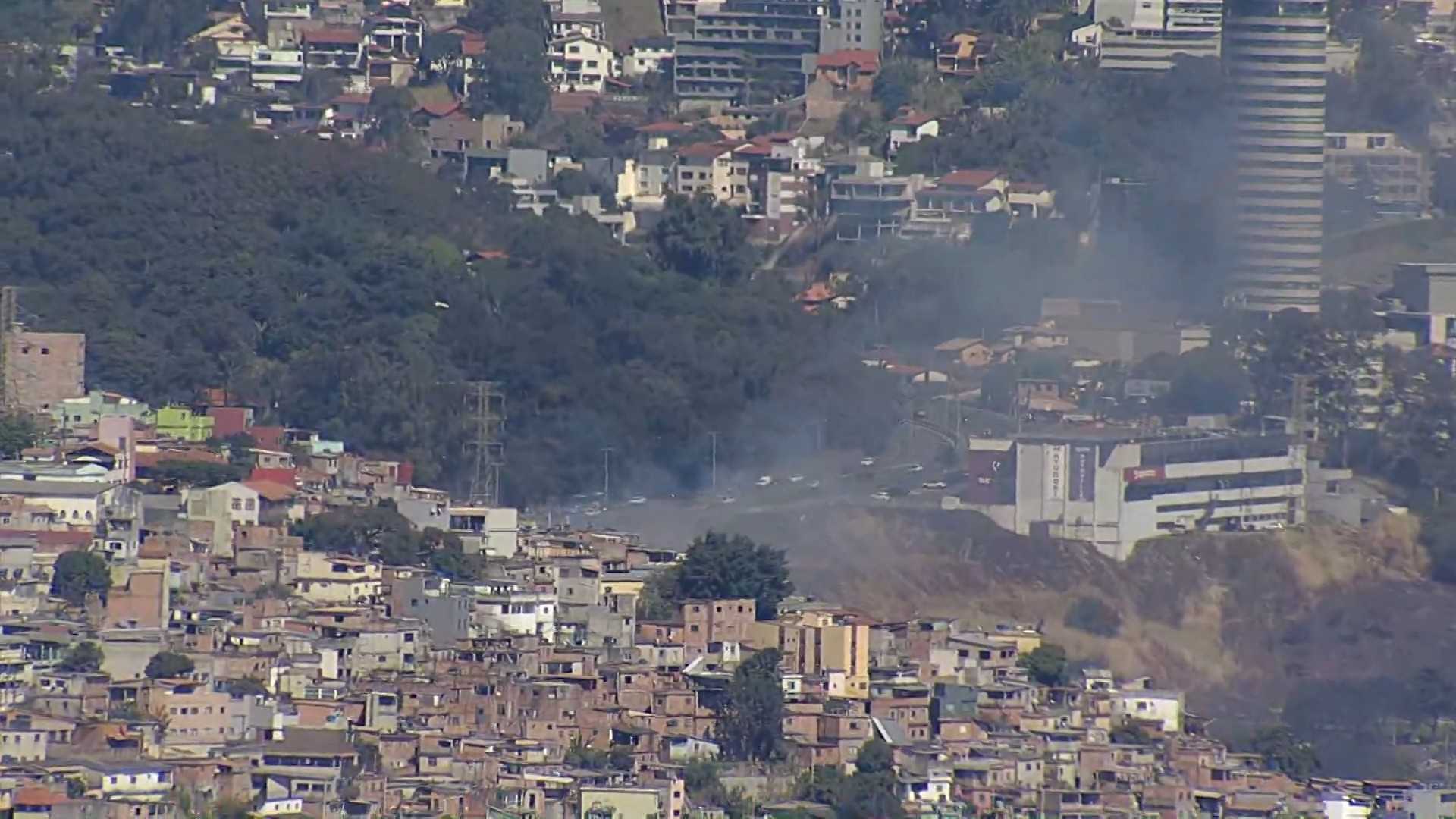 Minas Gerais tem enfrentado um cenário preocupante com um número elevado de incêndios em vegetação, com uma média superior a 30 ocorrências por dia. Dad...