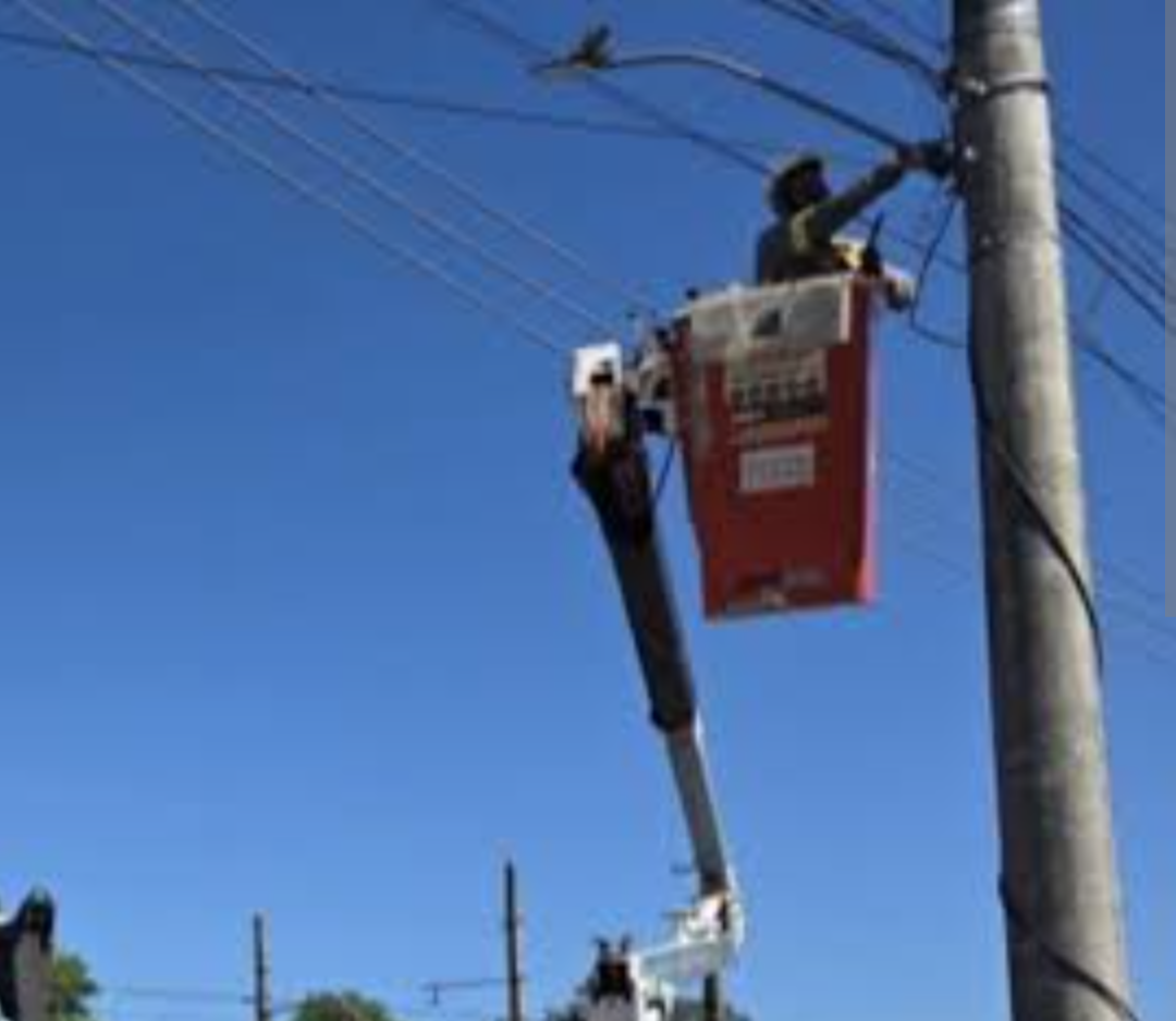 Em Jampruca, município localizado no Vale do Rio Doce, a qualidade da infraestrutura urbana e a segurança pública nas áreas periféricas e praças se torn...