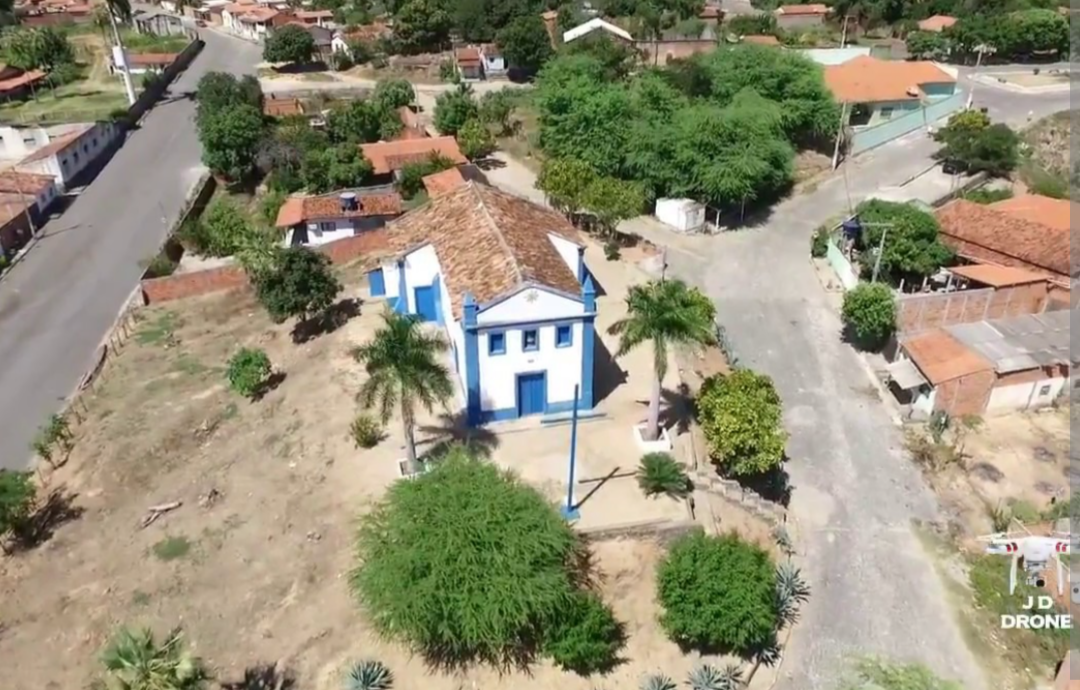A cidade de Pedras de Maria da Cruz, em Minas Gerais, tem sido palco de um debate comunitário focado nas dificuldades relacionadas ao programa Bolsa Fam...