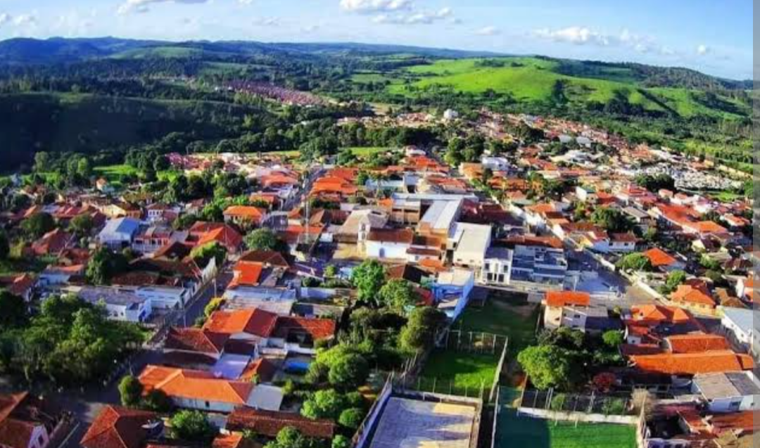 A Prefeitura de Carmo da Mata, em Minas Gerais, divulgou um edital para Processo Seletivo Simplificado que visa preencher um significativo número de vag...