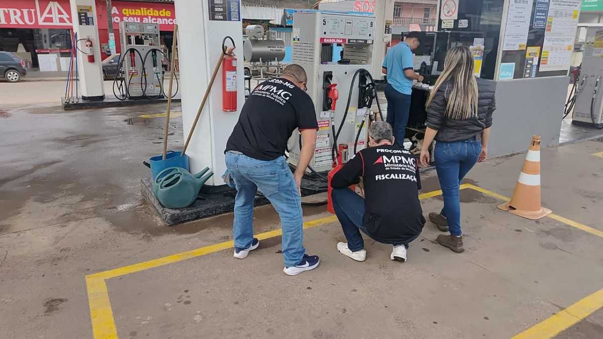 Uma força-tarefa do Procon, braço do Ministério Público de Minas Gerais (MPMG), autuou quinze postos de combustíveis após uma ampla operação de fiscaliz...