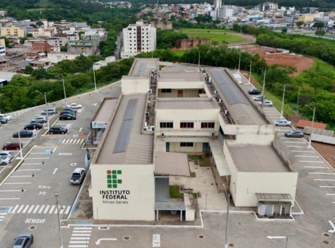 O Instituto Federal de Minas Gerais (IFMG) divulgou o edital para o Processo Seletivo 2027, disponibilizando um total de 4.985 vagas inteiramente gratui...