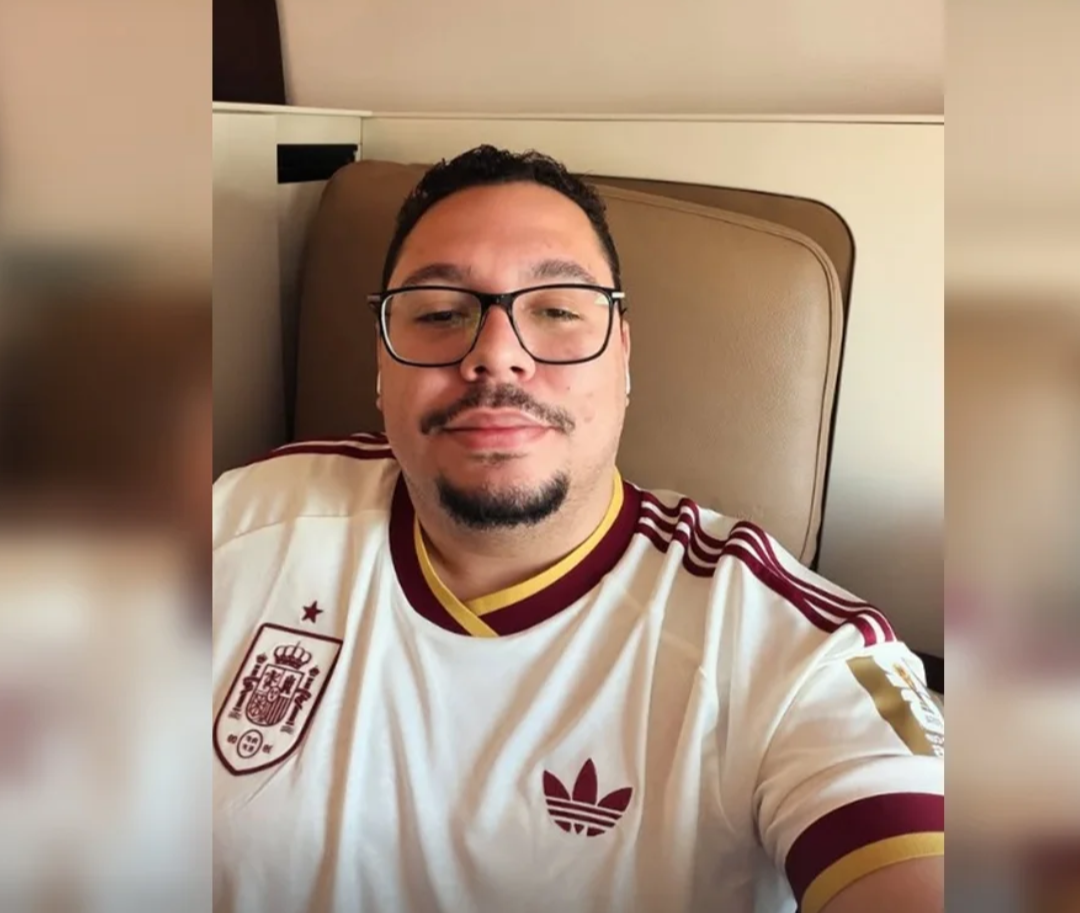 A Polícia Civil de Minas Gerais (PCMG) investiga Douglas Silva de Oliveira Azara, com domicílio registrado em Uberlândia, pela acusação de liderar um el...
