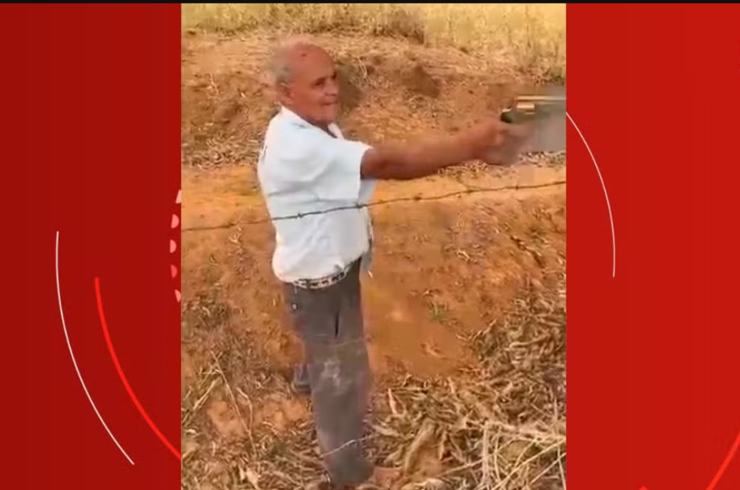 A defesa de um jovem envolvido na morte de um idoso na cidade de São Domingos das Dores, em Minas Gerais, afirmou que a conduta de seu cliente foi ampar...