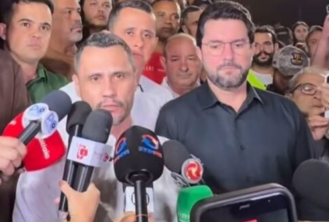 O Tribunal Regional Eleitoral de Minas Gerais (TRE-MG) recebeu nesta sexta-feira, 14 de agosto, o registro da candidatura do senador Cleitinho Azevedo (...