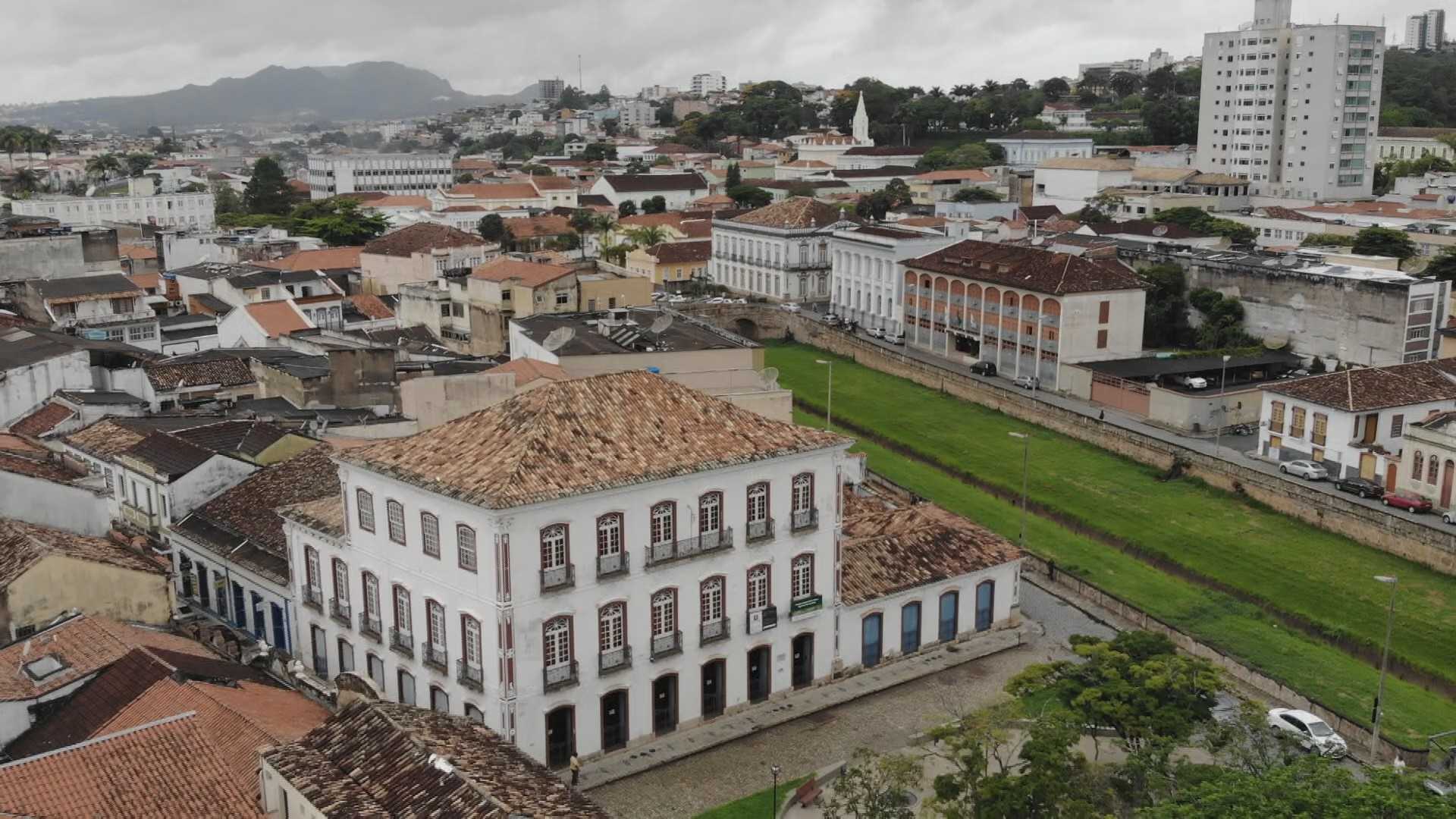 A Prefeitura de São João del Rei, no Campo das Vertentes, tornou público, em 17 de agosto de 2026, o anúncio de um novo concurso público. A iniciativa v...