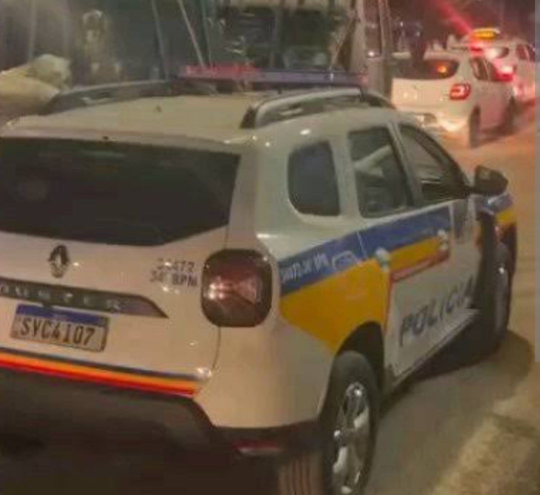 Uma ocorrência de homicídio chocou a comunidade do bairro Córrego Novo, em Ipatinga, no início da madrugada deste domingo (23). Uma mulher de 49 anos é ...