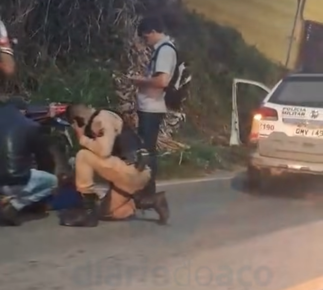 Uma mulher de 68 anos foi transportada em estado grave para o Hospital Márcio Cunha, em Ipatinga, após ser vítima de um atropelamento por motocicleta na...
