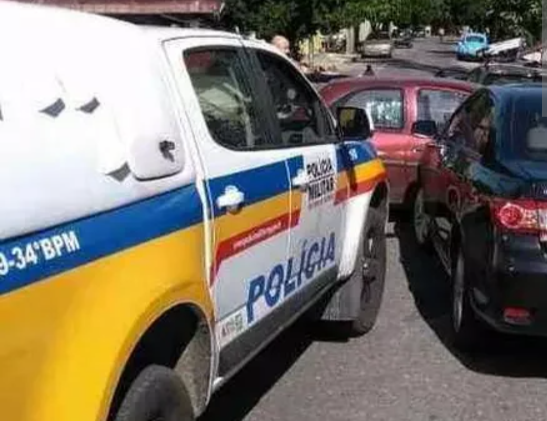 A capital mineira foi palco de um incidente que culminou na prisão de dois homens, de 27 e 29 anos, nesta quinta-feira (27/08/2026), após o roubo de um ...