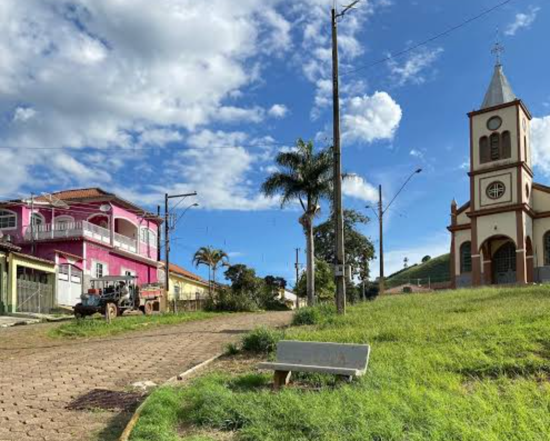 A segurança viária é um tópico de constante debate em diversas localidades, e em Pedralva, Minas Gerais, essa discussão ganha força com a participação a...