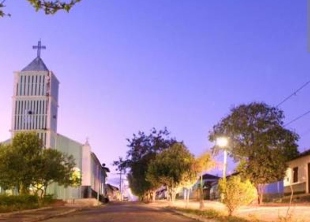 As praças e parques são elementos vitais para a qualidade de vida e o bem-estar social em qualquer cidade, funcionando como importantes pulmões verdes e...