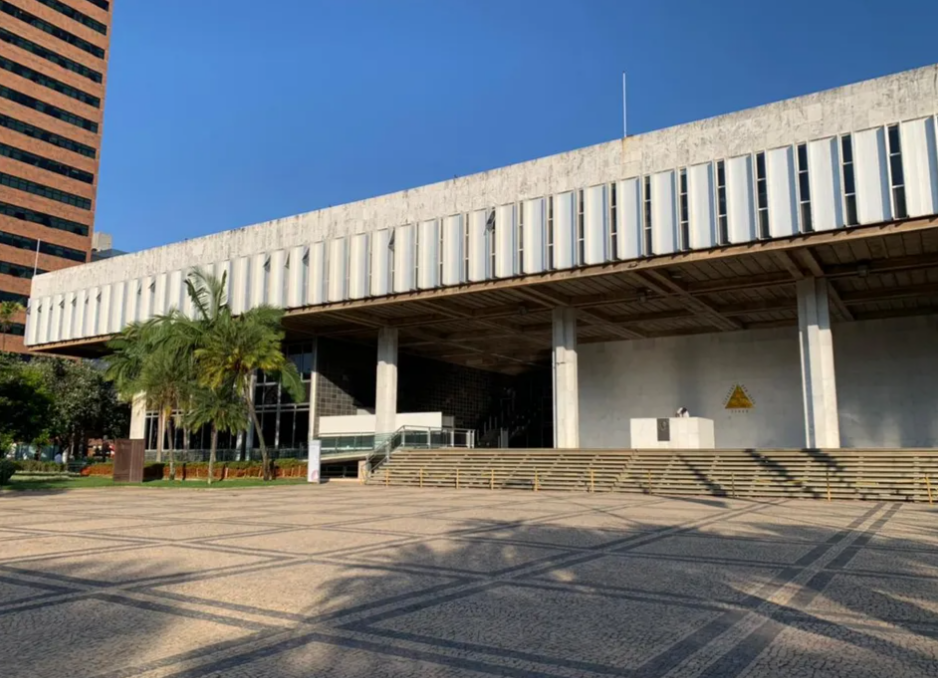 A Assembleia Legislativa de Minas Gerais (ALMG) se prepara para um pleito eleitoral com uma forte tendência à continuidade. Do total de 77 parlamentares...