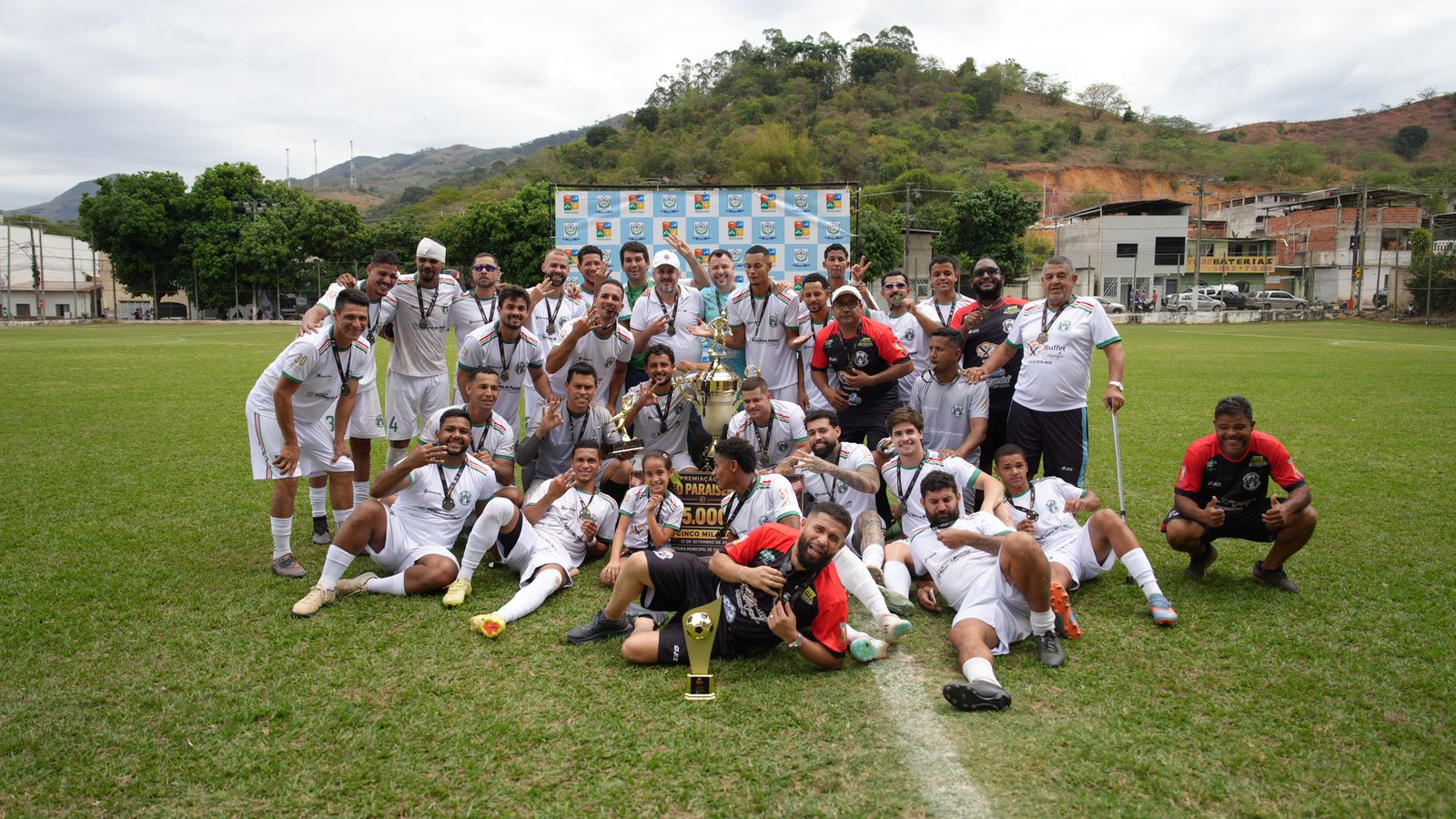 A equipe do São Francisco garantiu seu nome na história do Campeonato Paraisense de Futebol pelo terceiro ano consecutivo. Em um feito notável, o time c...