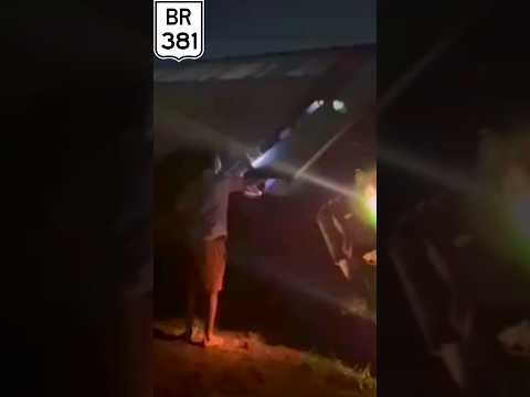 Um acidente de trânsito foi reportado na BR-381, no trecho que atravessa o município de Governador Valadares, em Minas Gerais. O incidente ocorreu na se...