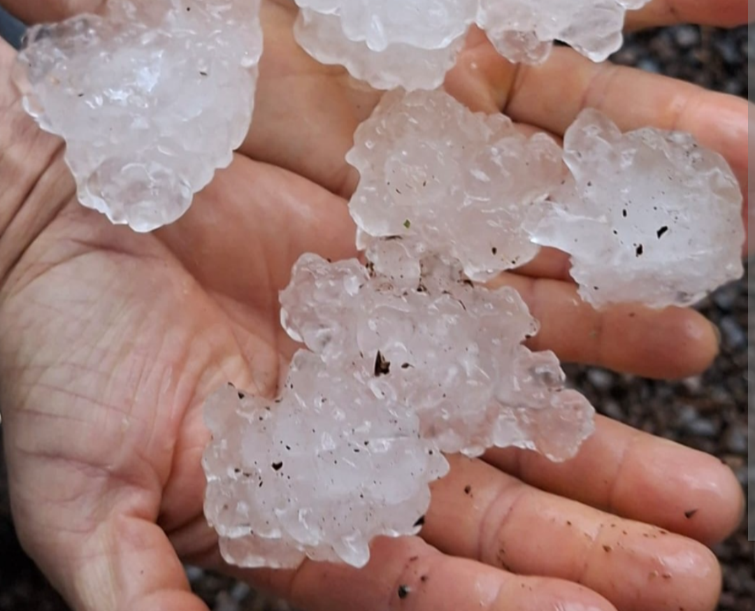 O Instituto Nacional de Meteorologia (INMET) emitiu um aviso de atenção para o Vale do Aço, indicando a possibilidade de chuvas significativas nos próxi...